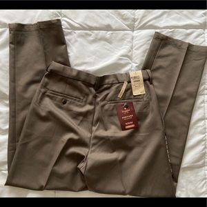 NWT Men’s haggar 31x30 dress pants